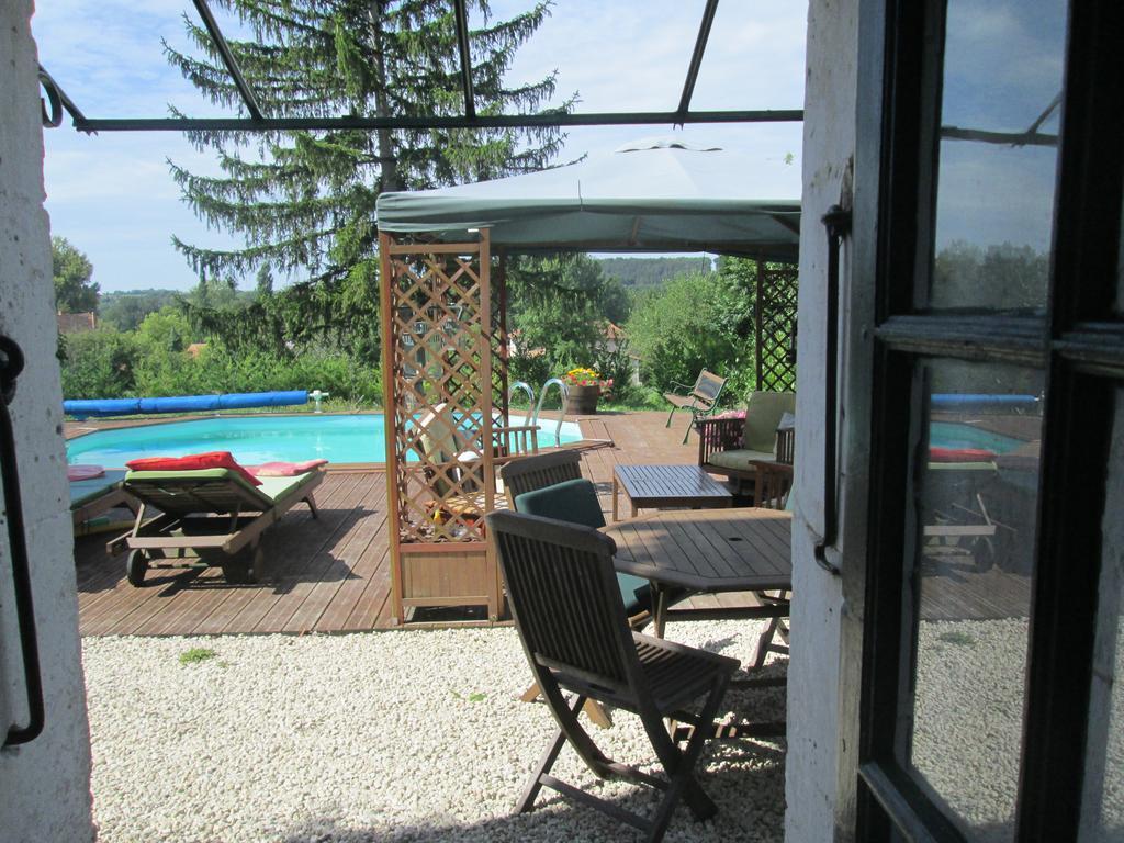 Le Petit Lavoir Saint-Paul-Lizonne Exterior foto